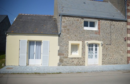Saint-Vaast-la-Hougue Cottage | Self-catering cottage in St Vaast la Hougue (50550)