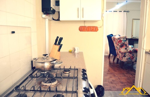 Harare House | Self-catering accomodation