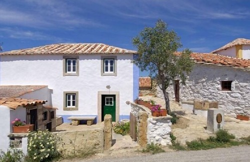 Aldeia da Mata Pequena Cottage | Self catering Aldeia da Mata Pequena, Turismo & Lazer, Lda for 4 people