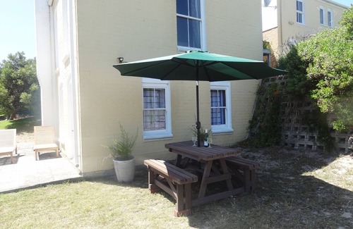Vermont Apartment | Self Catering apartment on the greenbelt, overlooking the ocean