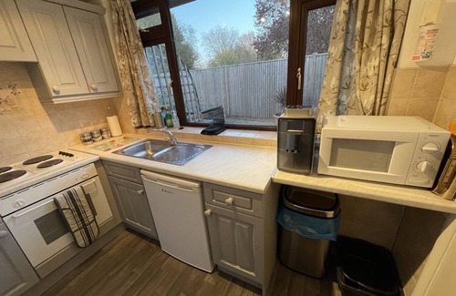 Clayton Cottage | Self Catering cottage with double bedroom