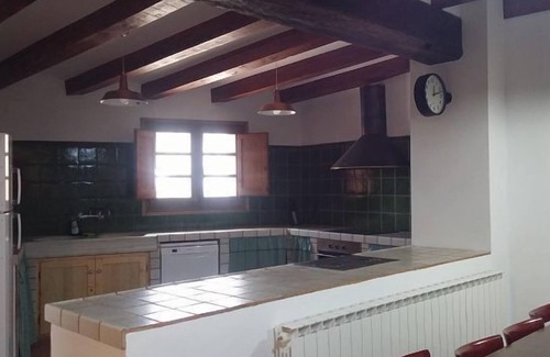 Torrelles de Foix Cottage | Self catering Can Cruset Agroturisme for 12 people