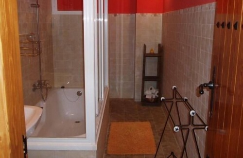 Navafria Cottage | Self catering La Hijuela de Pindó for 12 people