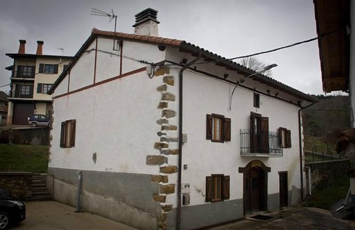 Mezkiritz Cottage | Self catering Lazkotzenea for 5 people