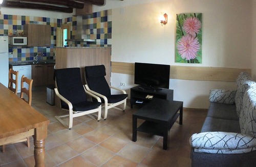 Ivars D'Urgell Cottage | Self catering Masia Cal Bola for 6 people