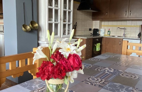 Gombren Cottage | Self catering Mas Merolla for 10 people