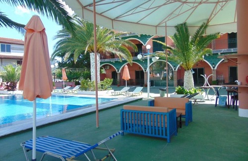 Vassilatika Apartment | self catering studio in the nature with shared pool