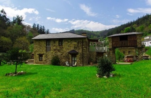 Taramundi Cottage | Self catering TAReira for 4 people