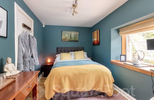 Penicuik Cottage | Self contained 2 bedroom cottage 20 minutes from Edinburgh - Sleeps 4