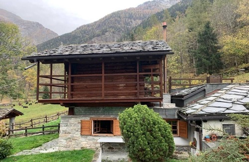 Gaby Ski Chalet | Self-contained chalet with garden and all amenities. Preference x seasonal rental