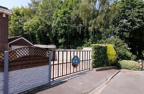 Kirkby House | Self-contained flat can sleep up to 4