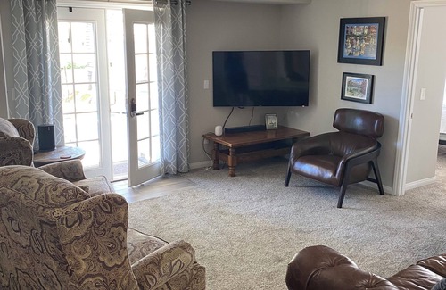 Canyon Lake Apartment | Self Contained, Lake Community, 3 bed, 2 bath 1500 sq ft Apartment
