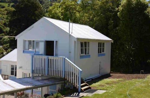 Akaroa Condo | self contained studio,