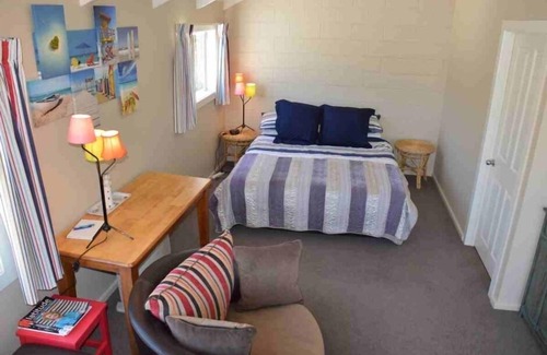 Akaroa Condo | self contained studio,