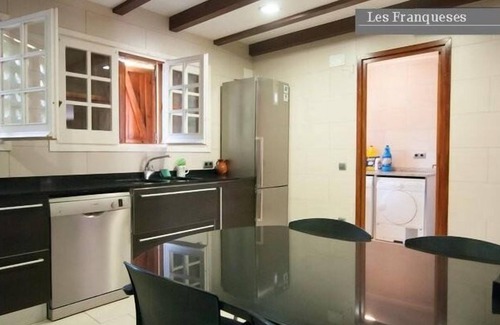 Els Gorgs Cottage | Self catering Les Franqueses for 16 people