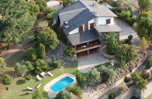 Els Gorgs Cottage | Self catering Les Franqueses for 16 people