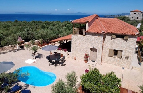 Lefktron House | Selinitsa Stone Home - Mani's Private Pool Retreat