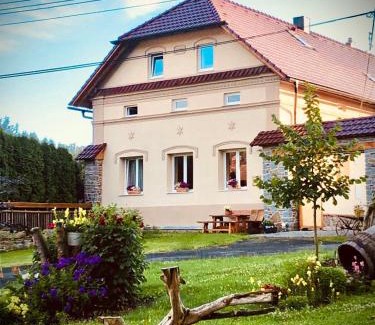 Meclov House | Selská chalupa Anetka