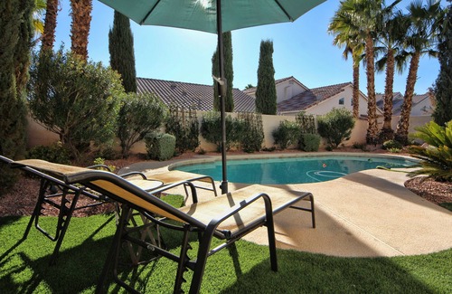 Spring Valley House | SEMA ready, GUARD GATED ESTATE HOUSE Summerlin area 5-Bdrm/Private Baths, Pool,