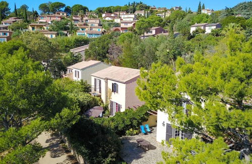 Bormes-Les-Mimosas Villa | Semi-detached villas * with communal pool in beautiful property. Ideal with family.