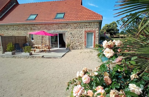 Bacilly House | Semi detached house, Bacilly