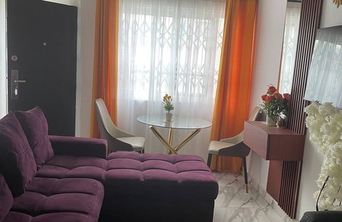 Kweiman House | Semi-detached house in Accra