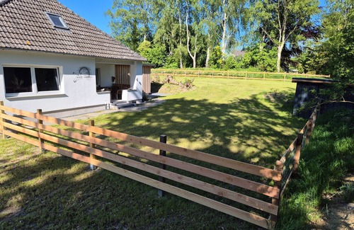 Niesgrau Apartment | Semi-detached house Jule