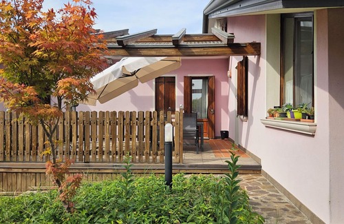 Nogare House | Semi-detached house with garden in a quiet area of ​Padua