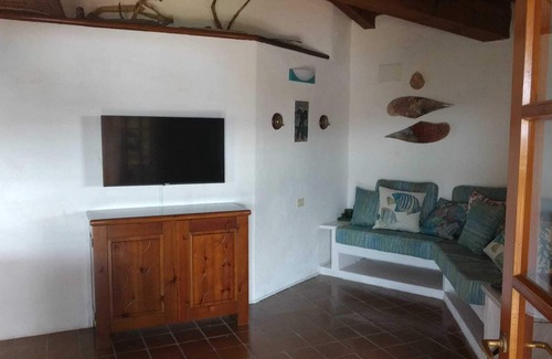 La Maddalena Villa | Semi-detached villa with 12 beds max and private sea descent