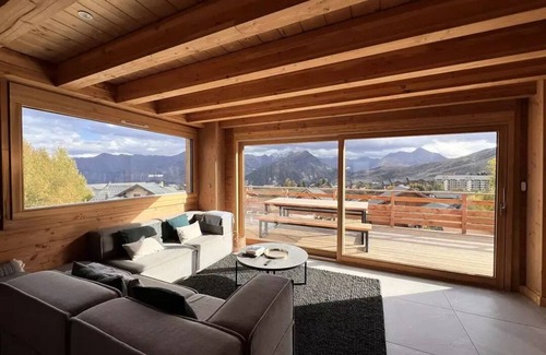 La Toussuire Ski Chalet | Semi-detached chalet close to slopes with sauna