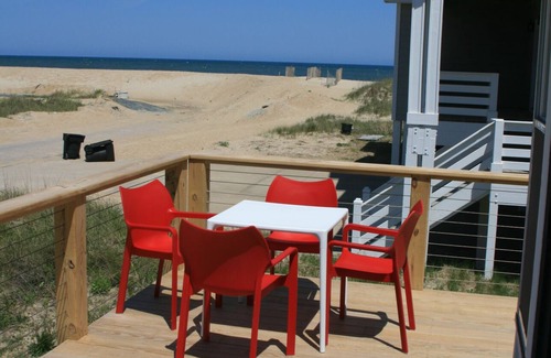 Rodanthe House | Semi Oceanfront/2 king,1 queen/handicap friendly/deck w/ocean & sound views
