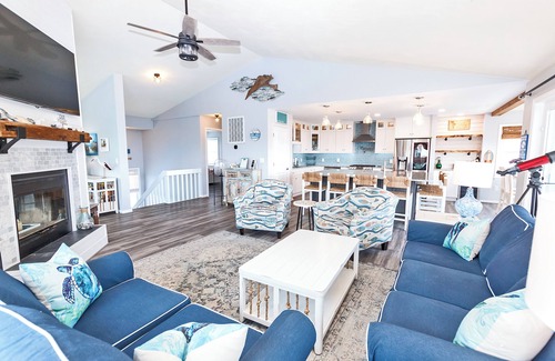 Whalehead Beach House | Semi-Oceanfront, Priv Pool, Ocean Views, Hot Tub, WL964, SeaDazed
