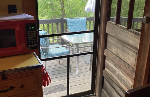 Reserve at Fairystone Cabin | Semi-Rustic Cabin with privacy near Fairystone State Park
