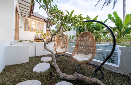 Singakerta Villa | Semiramida Villa by EVDEkimi – Elegant 2BD w/pool, open-air bath, patio - Long stay extras