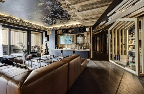 Tignes le Lac Ski Chalet | Semper Vivens Residence - Chalets for 10 People