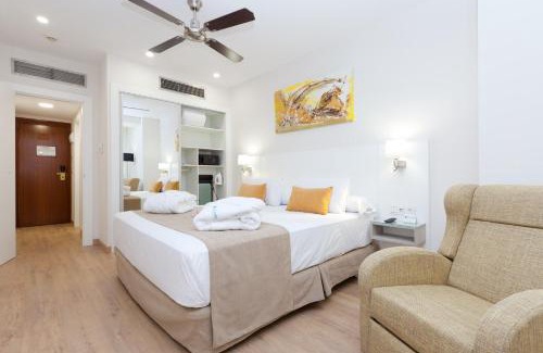 Alameda de Osuna Hotel | Senator Barajas