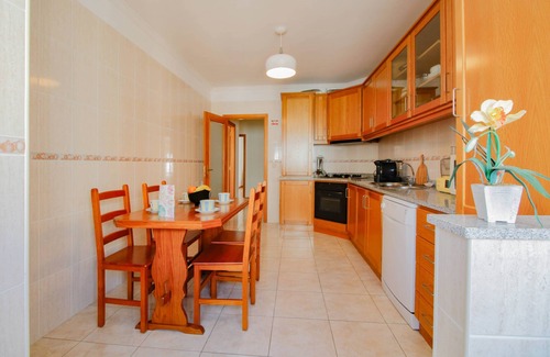 Darque Apartment | Senhora das Areias - Spacious Apt near Cabedelo Beach