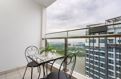 Hang Xanh Apartment | [SENS HOUSE]#Park2 Roomy 3-BR Apat with River View