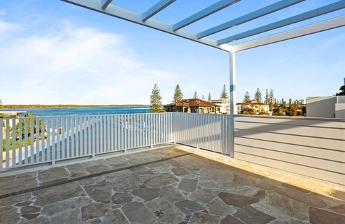 Runaway Bay House | Sensational Gold Coast Home