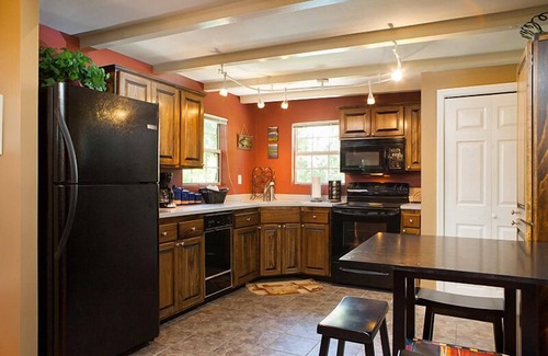 Mount Juliet House | Sensational Lake Home 30 Minutes to Downtown Nashville