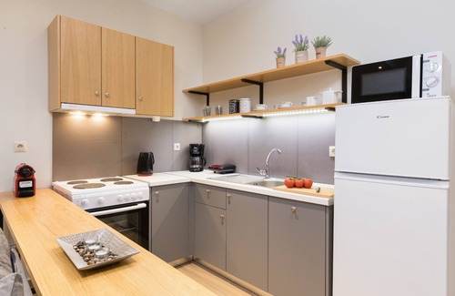 Dassia Apartment | Senses Suite Tessera: Luxury, renovated Apartment in Corfu