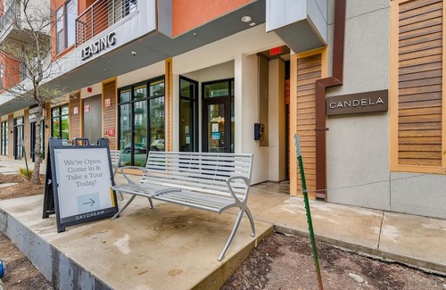 East Cesar Chavez Hotel | Sentral East Austin 1614