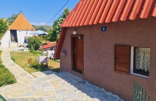 Savnik House | Seoski dom