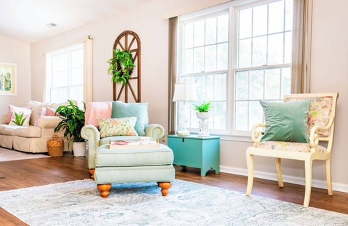 Elizabeth City Apartment | Separate Apartment in Beautiful Historic Riverside Neighborhood. Pets welcome!