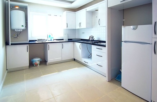 Sarsu Mahallesi Apartment | Separate kitchen, 2 Bedroom, 140 mt2. Mountain view.