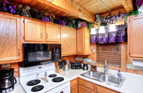 Sevierville Cabin | SEPT 139 nt, OCT 9-13 now Open Stairway to Heaven,Secluded,Elegant,Amazing Views