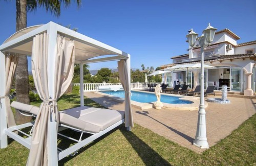 Empedrola House | Septimo Cielo by Interhome