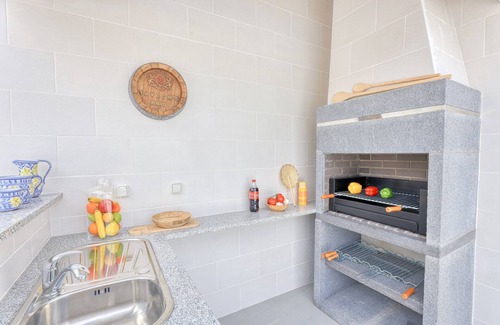 Castelo Villa | SEQUEIRA - NEAR THE BEACH, PRIVATE POOL, AIR/CON,WI-FI, SNOOKER