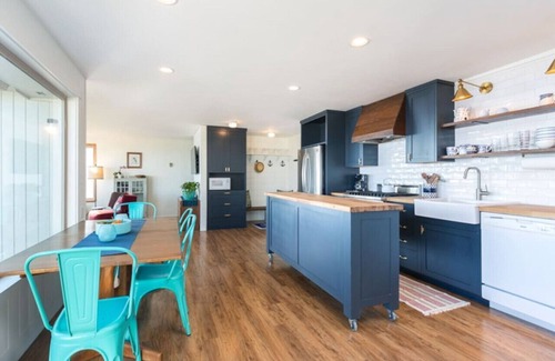 Sequim House | Sequim Beach Haven - Incredible Views & Walk-Out Beach Access