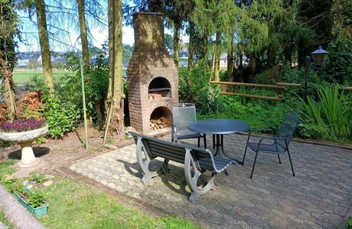 Berndorf Apartment | Sequoia Apt. for nature lovers, near the Nürburgring